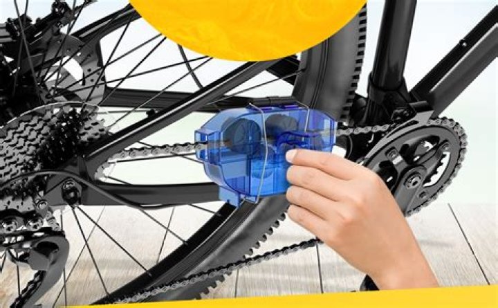 What can be used as bike chain cleaner?